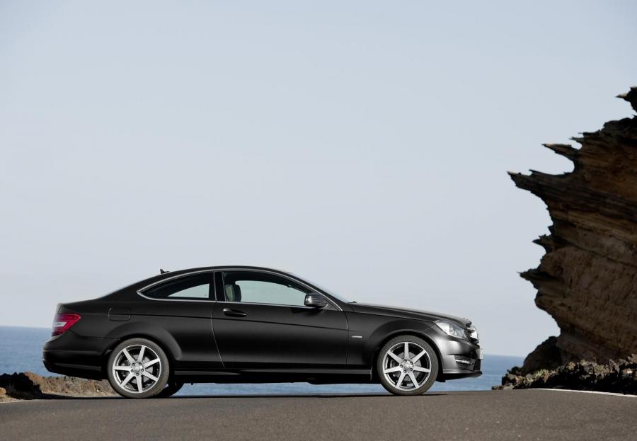  Mercedes-Benz C-Class Coupe 2012 года  (фото 82 из 99)